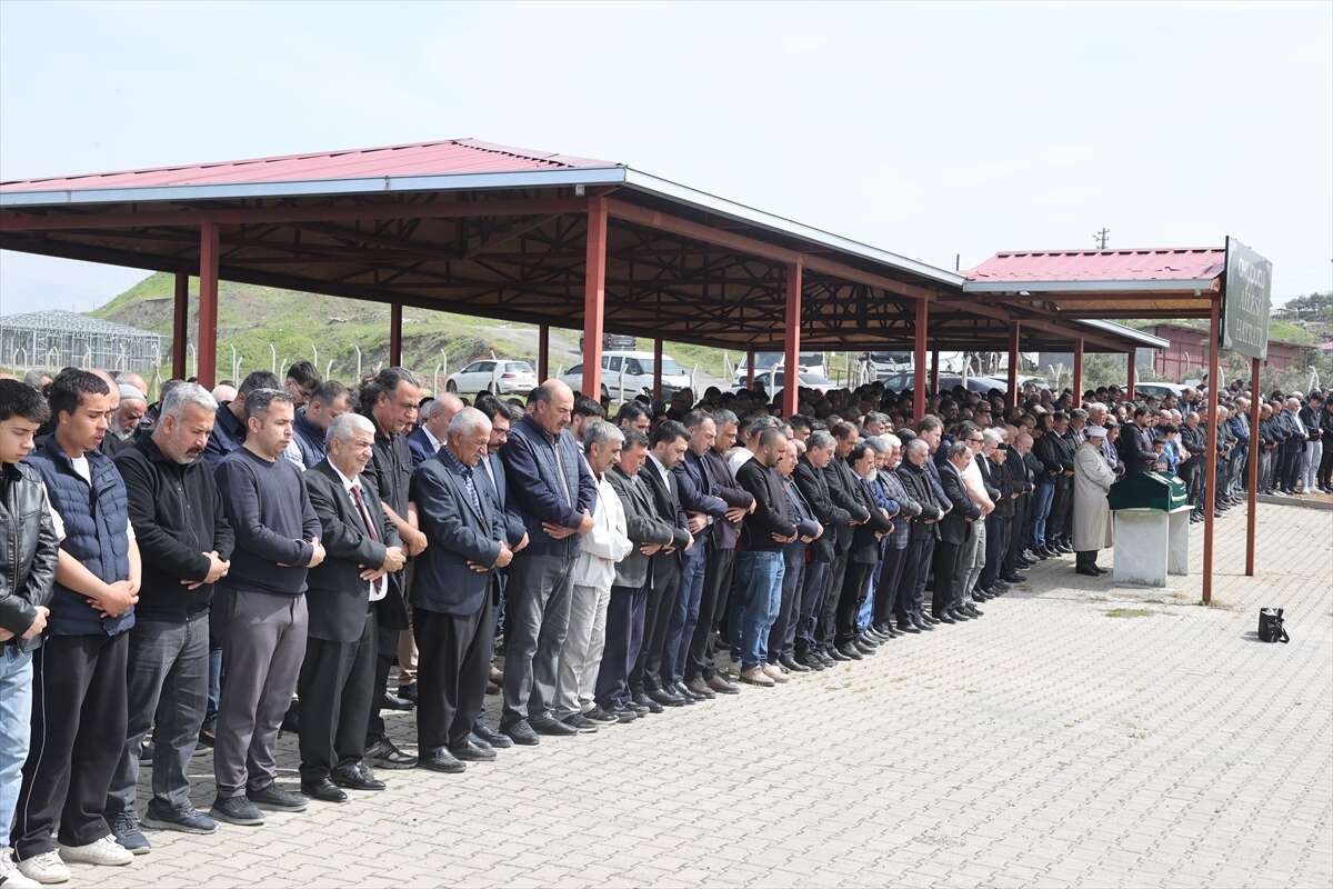 Okul saldırısı kurbanı Yusuf Tarık Gül’e acı veda 16